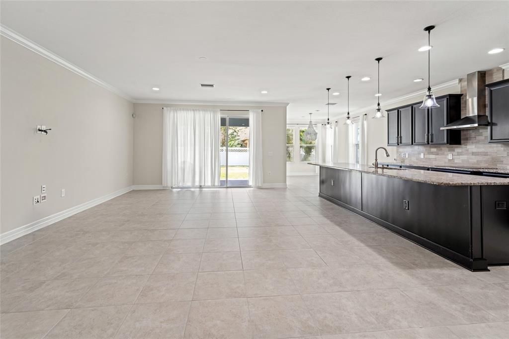 Active With Contract: $599,000 (4 beds, 3 baths, 2933 Square Feet)