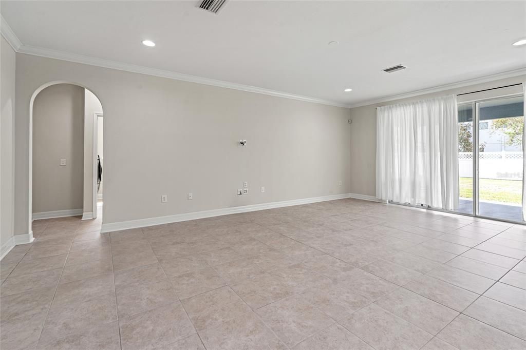 Active With Contract: $599,000 (4 beds, 3 baths, 2933 Square Feet)