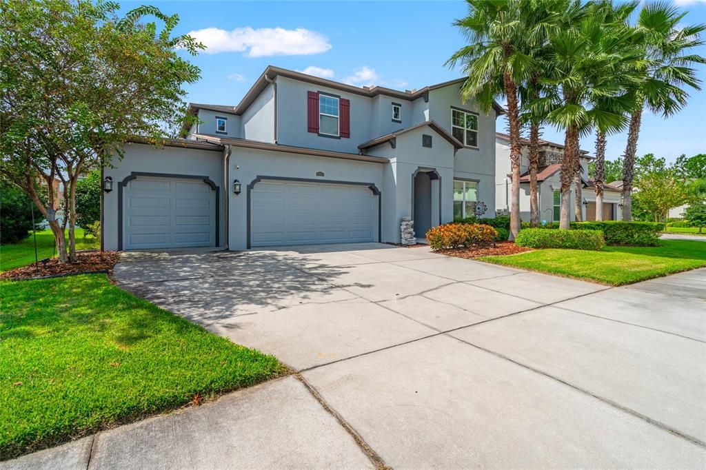 Active With Contract: $599,000 (4 beds, 3 baths, 2933 Square Feet)