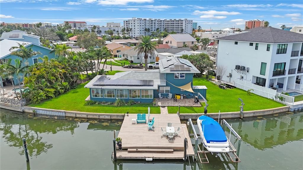 For Sale: $1,250,000 (3 beds, 3 baths, 2309 Square Feet)