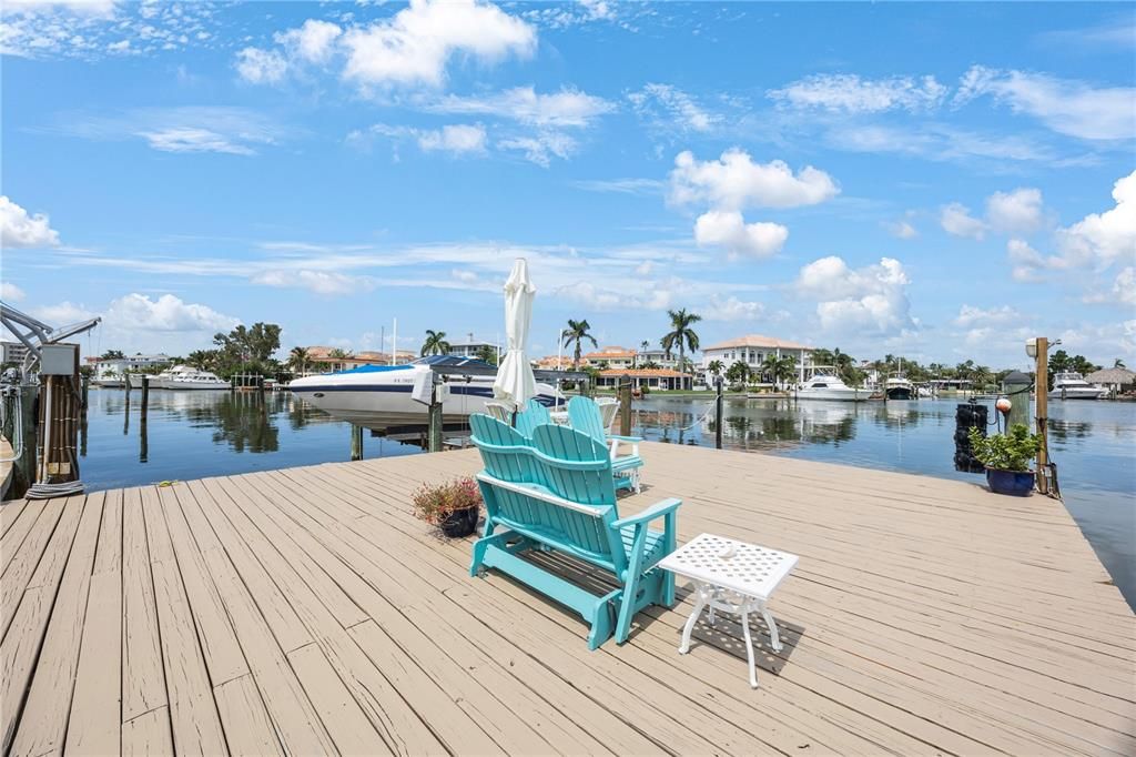 For Sale: $1,250,000 (3 beds, 3 baths, 2309 Square Feet)