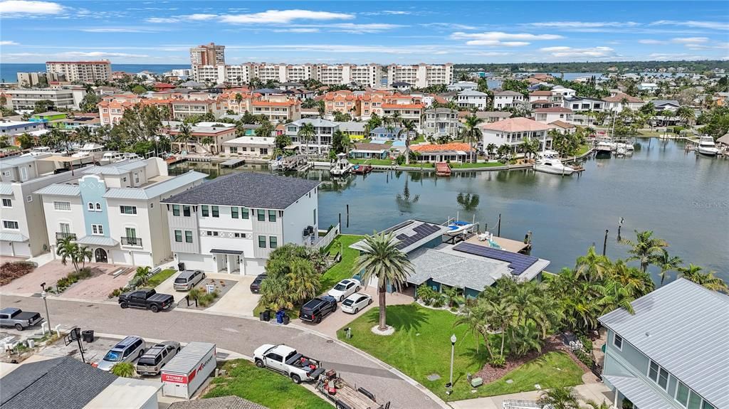 For Sale: $1,250,000 (3 beds, 3 baths, 2309 Square Feet)