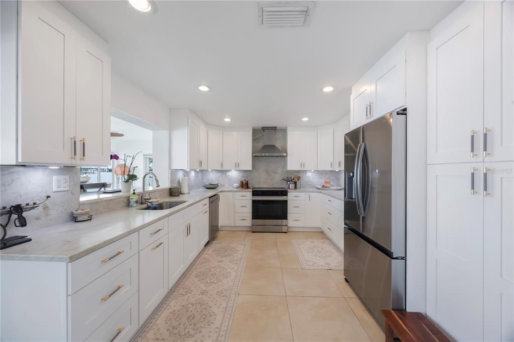 For Sale: $1,250,000 (3 beds, 3 baths, 2309 Square Feet)