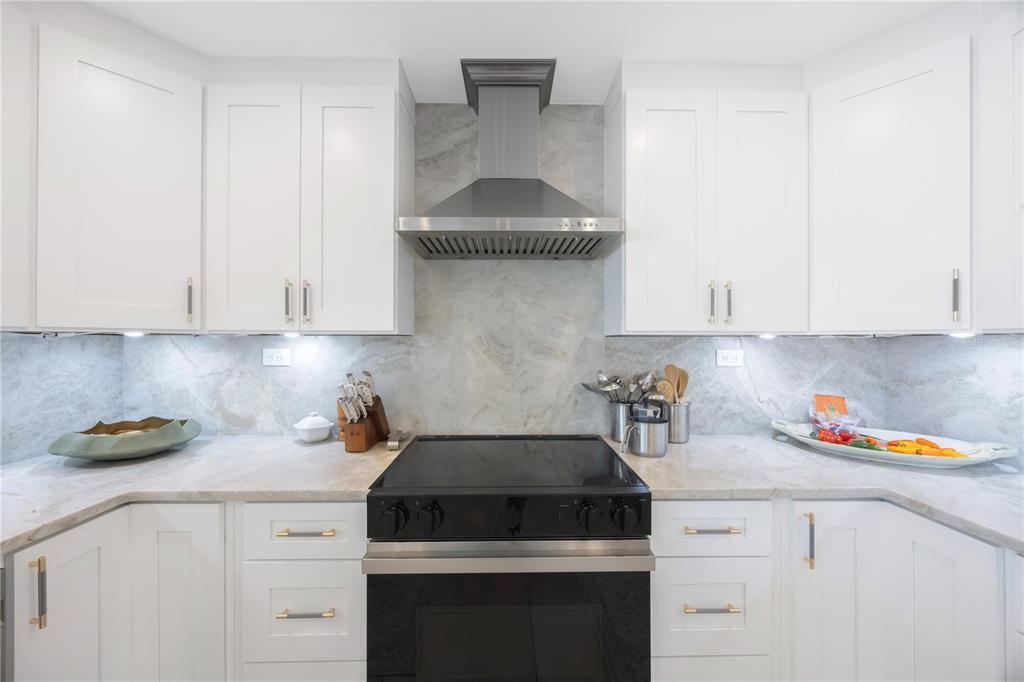 For Sale: $1,250,000 (3 beds, 3 baths, 2309 Square Feet)