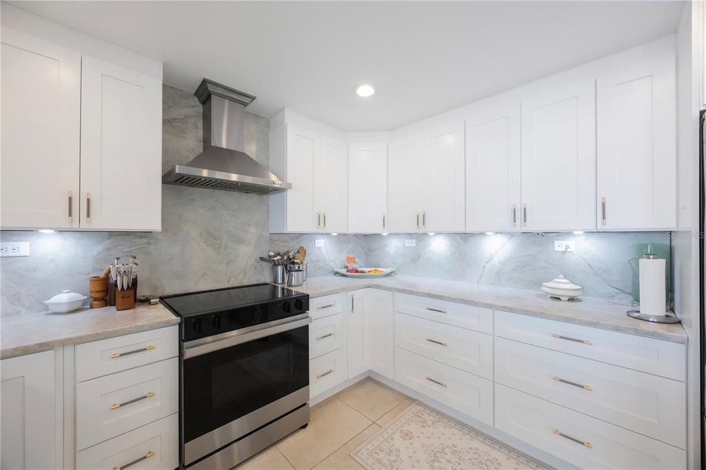 For Sale: $1,250,000 (3 beds, 3 baths, 2309 Square Feet)