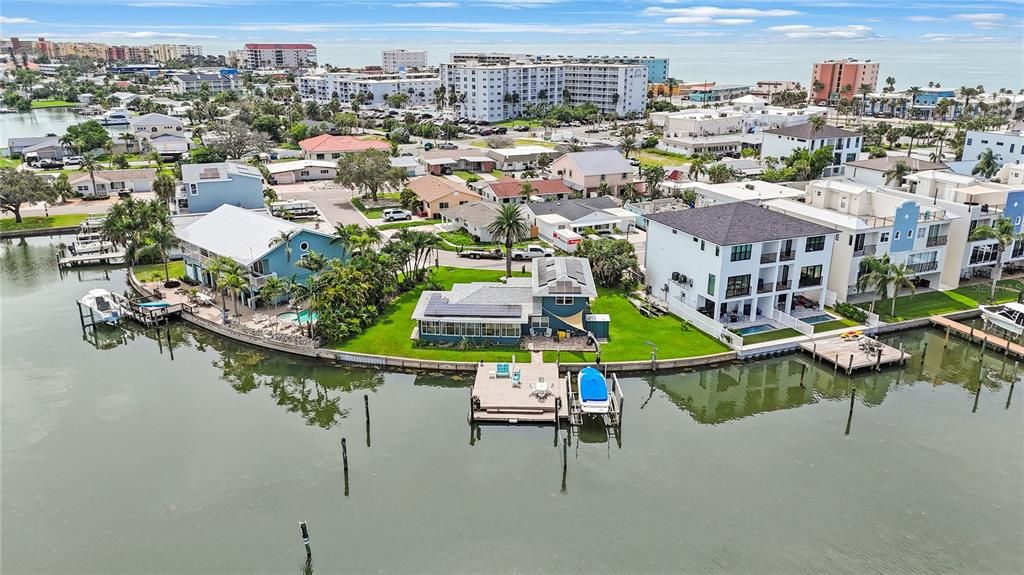 For Sale: $1,250,000 (3 beds, 3 baths, 2309 Square Feet)