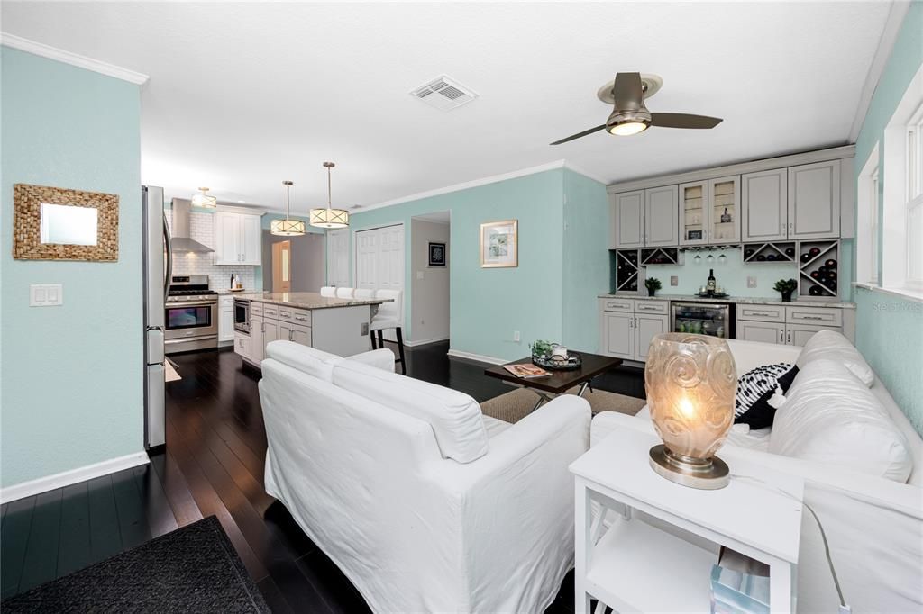 待售: $925,000 (4 贝兹, 3 浴室, 2942 平方英尺)