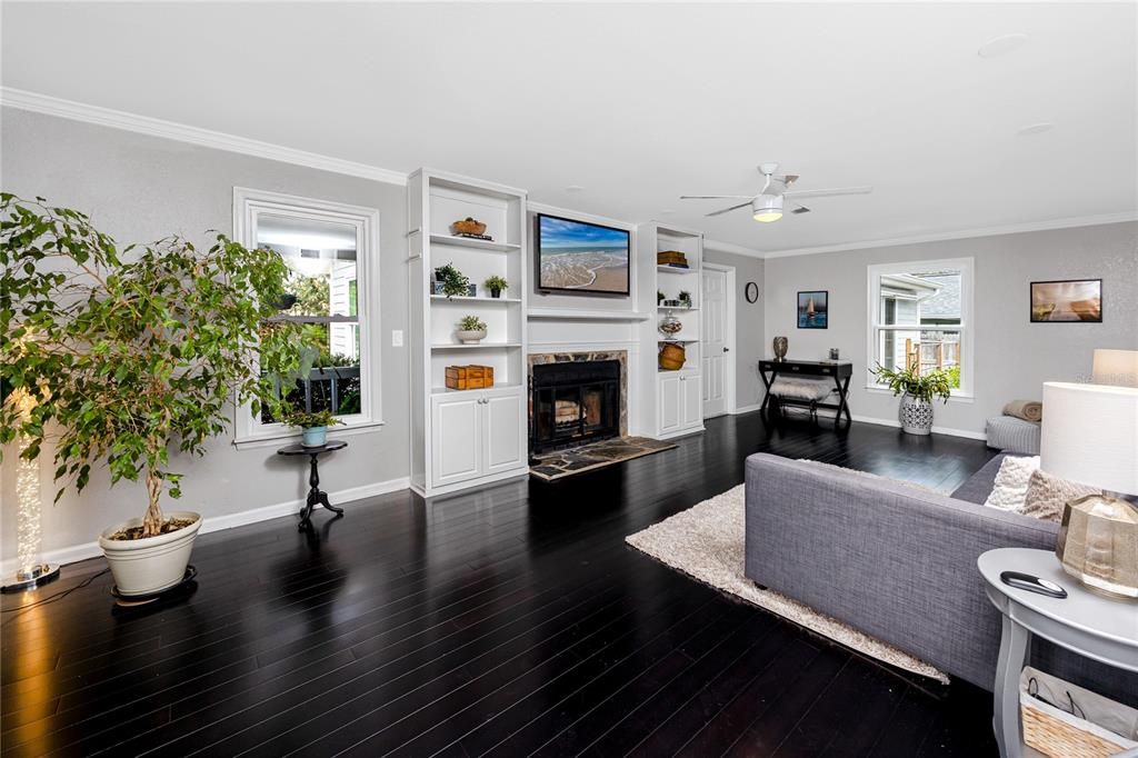 待售: $925,000 (4 贝兹, 3 浴室, 2942 平方英尺)