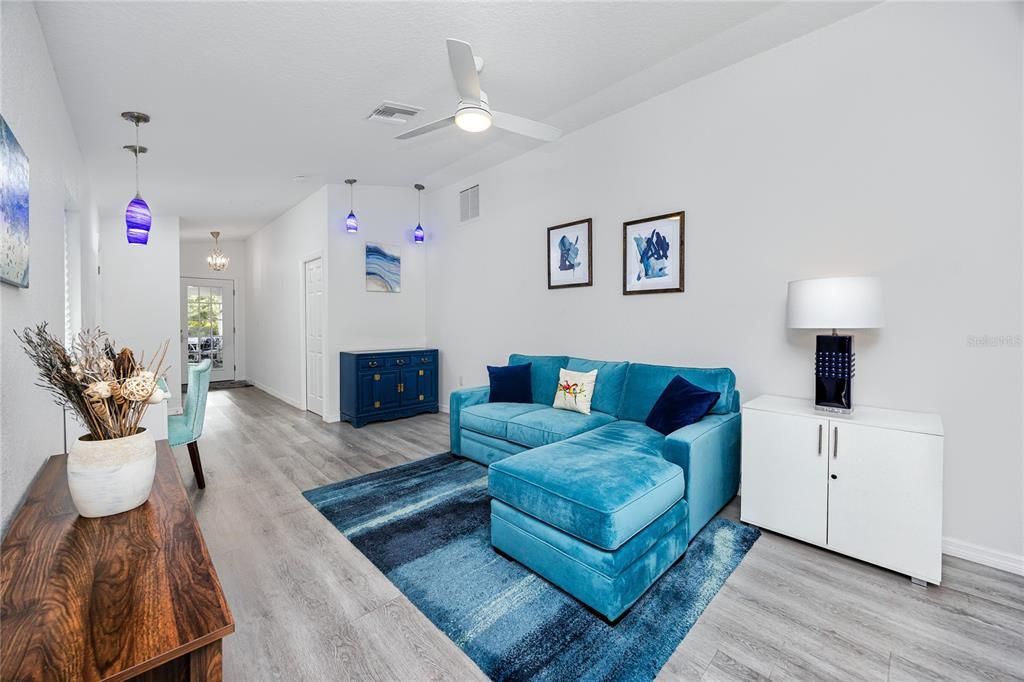 待售: $925,000 (4 贝兹, 3 浴室, 2942 平方英尺)