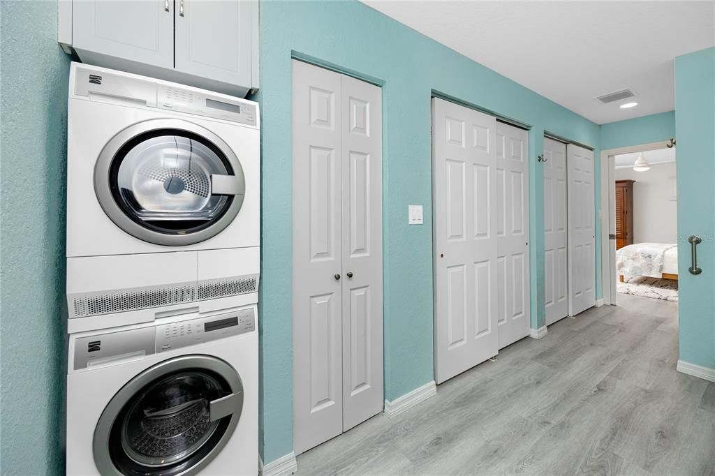 待售: $925,000 (4 贝兹, 3 浴室, 2942 平方英尺)