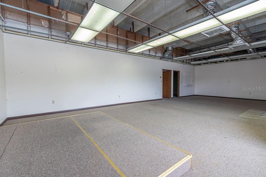 На продажу: $36,000 (0 спален, 0 ванн, 2000 Квадратных фут)