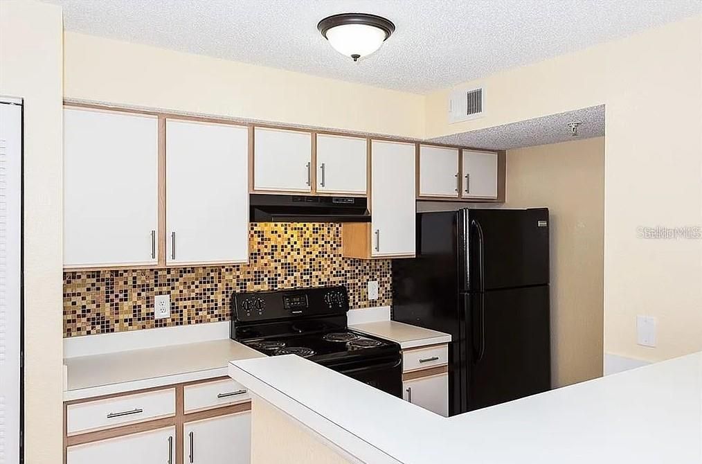 На продажу: $2,300,000 (24 спален, 0 ванн, 12004 Квадратных фут)