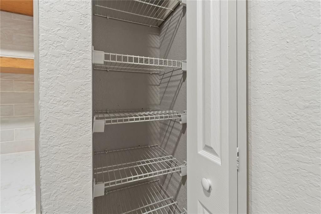 待售: $230,000 (2 贝兹, 2 浴室, 1080 平方英尺)