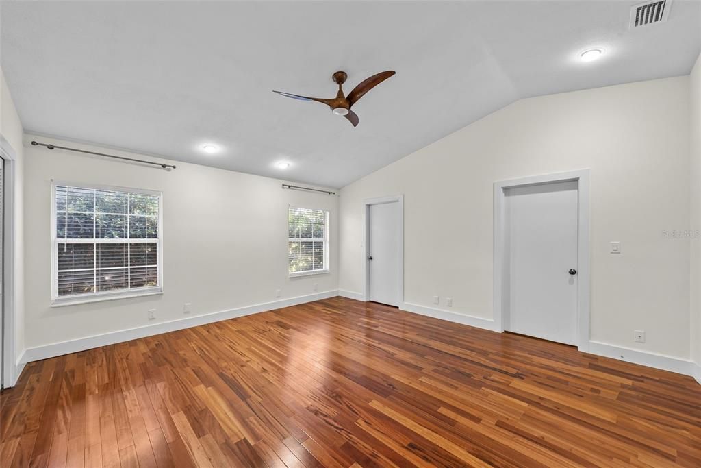 В аренду: $7,000 (4 спален, 3 ванн, 3184 Квадратных фут)