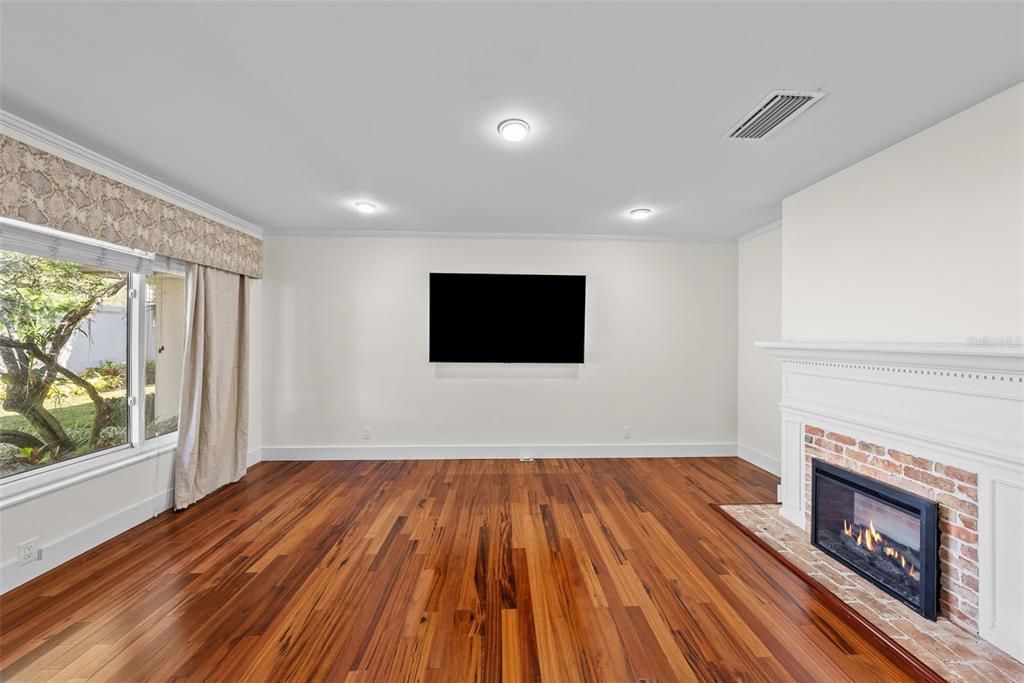 В аренду: $7,000 (4 спален, 3 ванн, 3184 Квадратных фут)