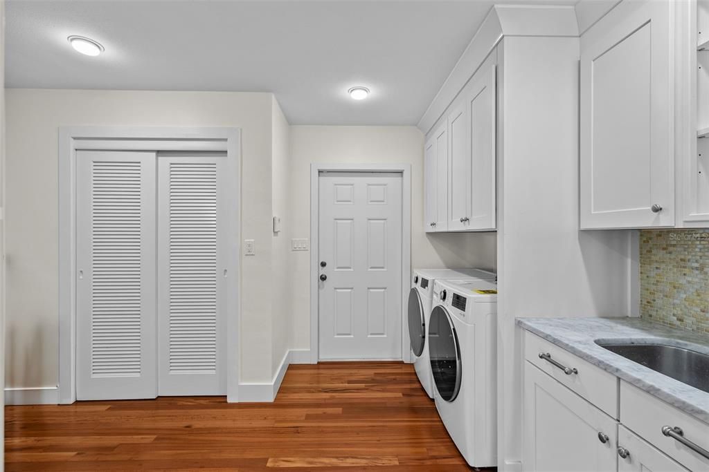 В аренду: $7,000 (4 спален, 3 ванн, 3184 Квадратных фут)