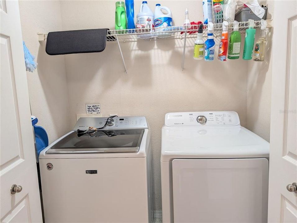 Active With Contract: $1,695 (2 beds, 1 baths, 1116 Square Feet)