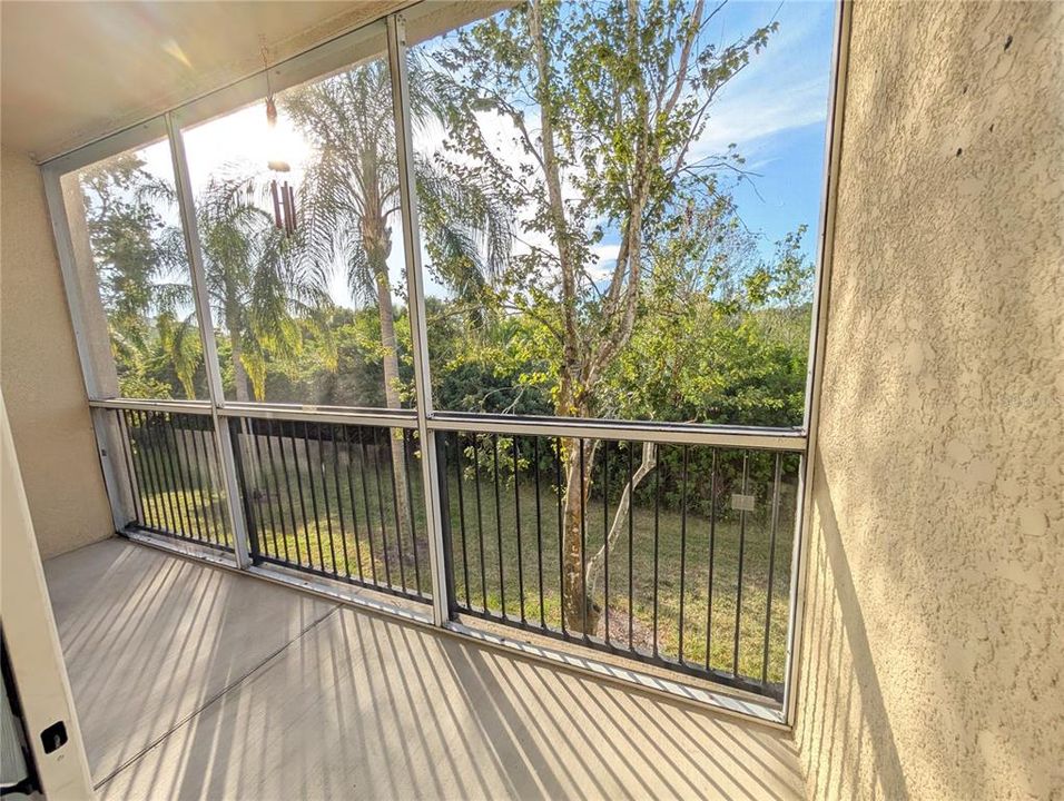 Active With Contract: $1,695 (2 beds, 1 baths, 1116 Square Feet)