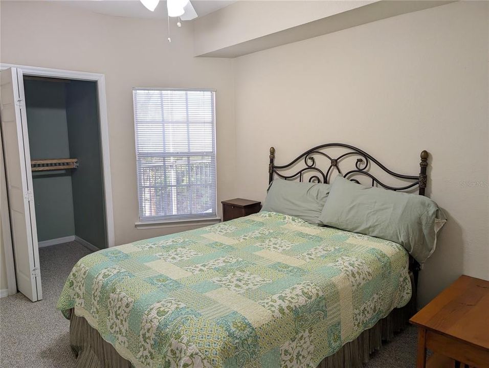 Active With Contract: $1,695 (2 beds, 1 baths, 1116 Square Feet)