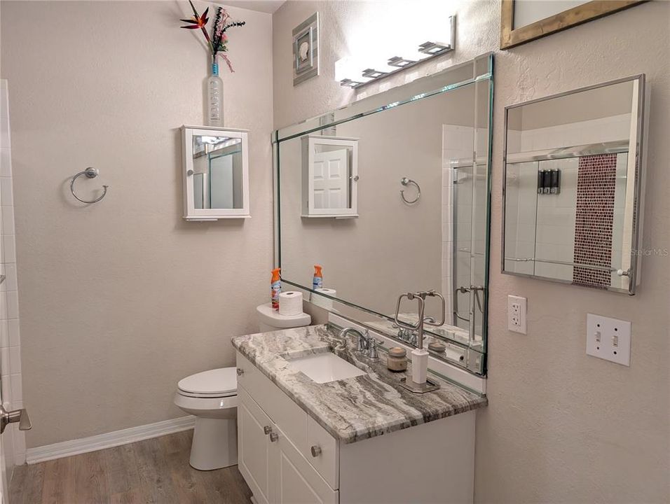 Active With Contract: $1,695 (2 beds, 1 baths, 1116 Square Feet)