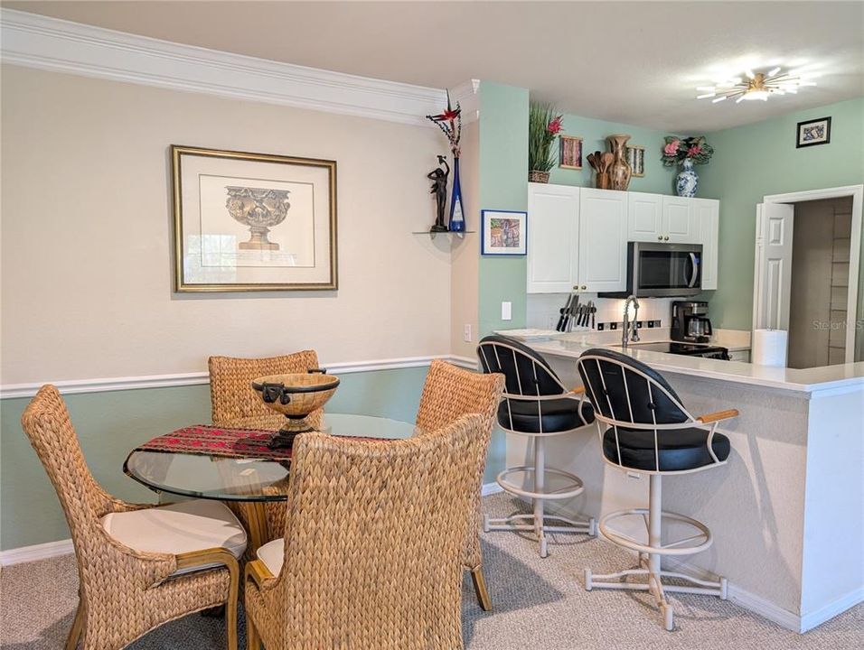 Active With Contract: $1,695 (2 beds, 1 baths, 1116 Square Feet)