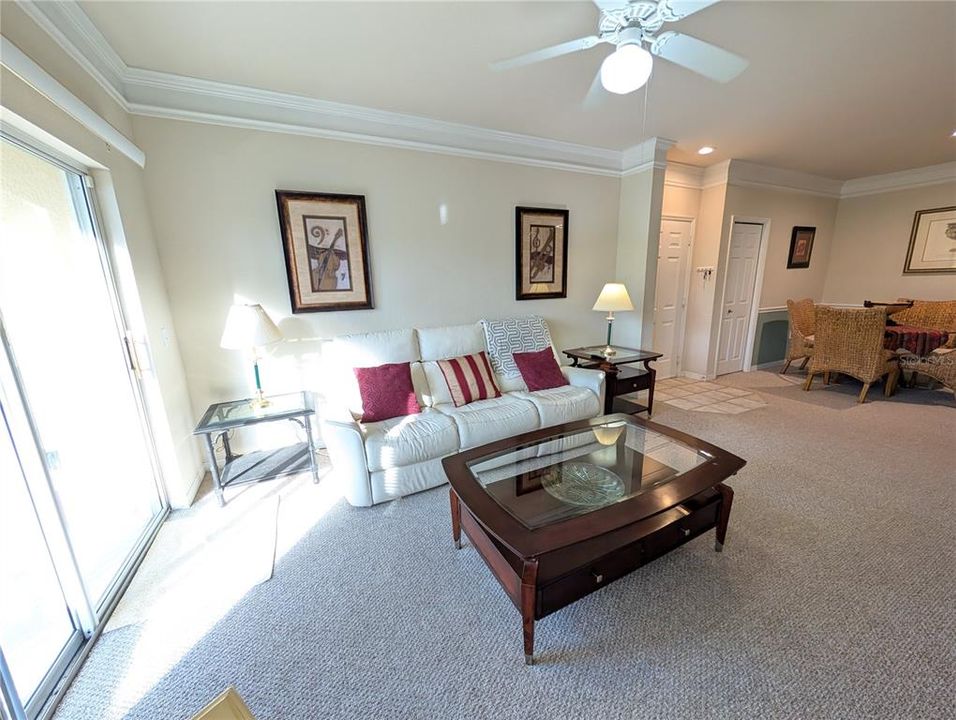 Active With Contract: $1,695 (2 beds, 1 baths, 1116 Square Feet)