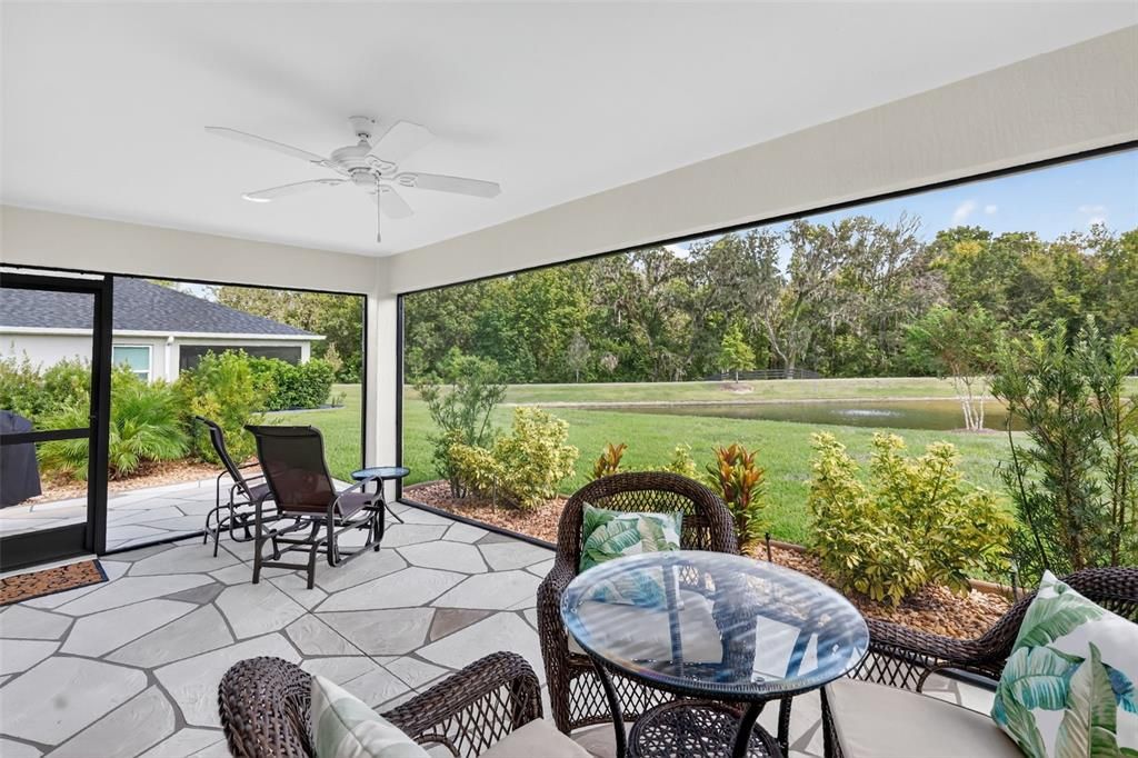 En Venta: $649,900 (3 camas, 2 baños, 1638 Pies cuadrados)