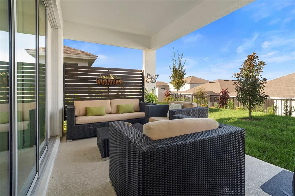 合同活跃: $569,900 (4 贝兹, 3 浴室, 2688 平方英尺)