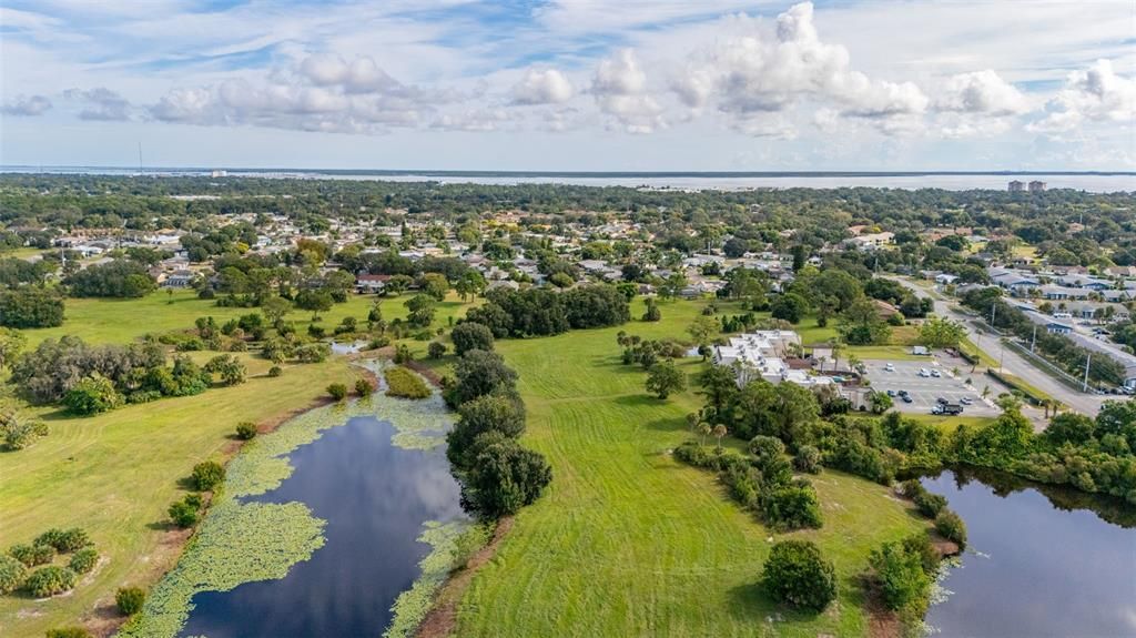 For Sale: $184,900 (2 beds, 2 baths, 880 Square Feet)