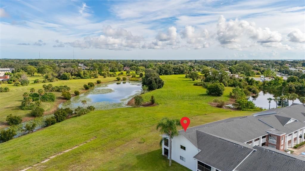 For Sale: $184,900 (2 beds, 2 baths, 880 Square Feet)