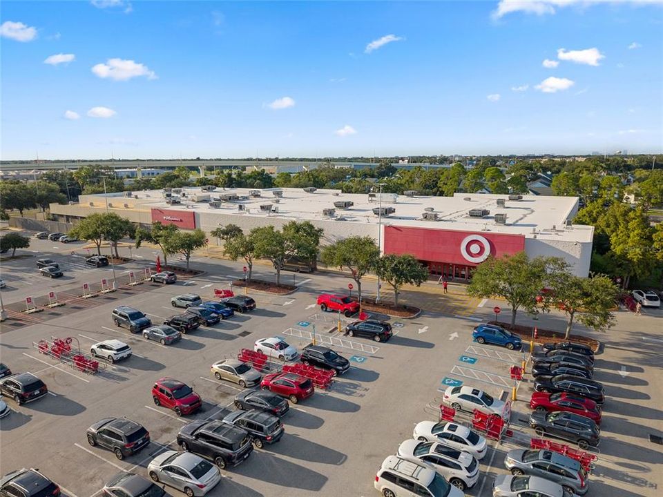 Active With Contract: $155,000 (1 beds, 1 baths, 764 Square Feet)