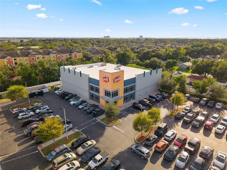 Active With Contract: $155,000 (1 beds, 1 baths, 764 Square Feet)