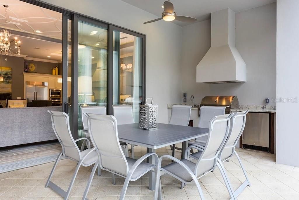 Active With Contract: $2,000,000 (7 beds, 7 baths, 5154 Square Feet)