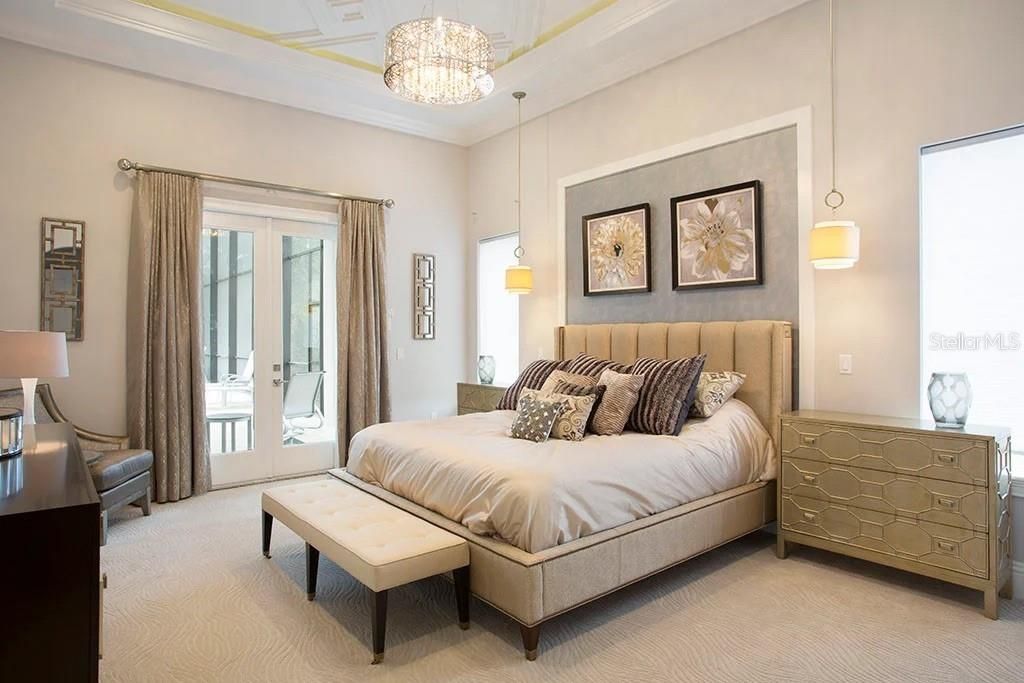 Active With Contract: $2,000,000 (7 beds, 7 baths, 5154 Square Feet)