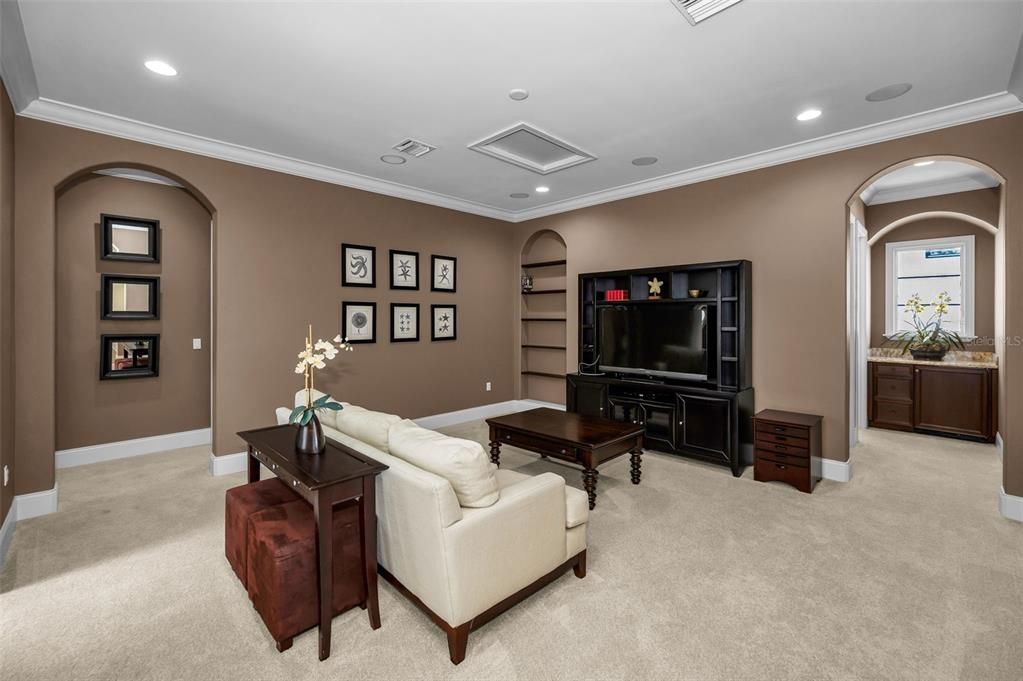 For Sale: $4,495,000 (4 beds, 5 baths, 5834 Square Feet)