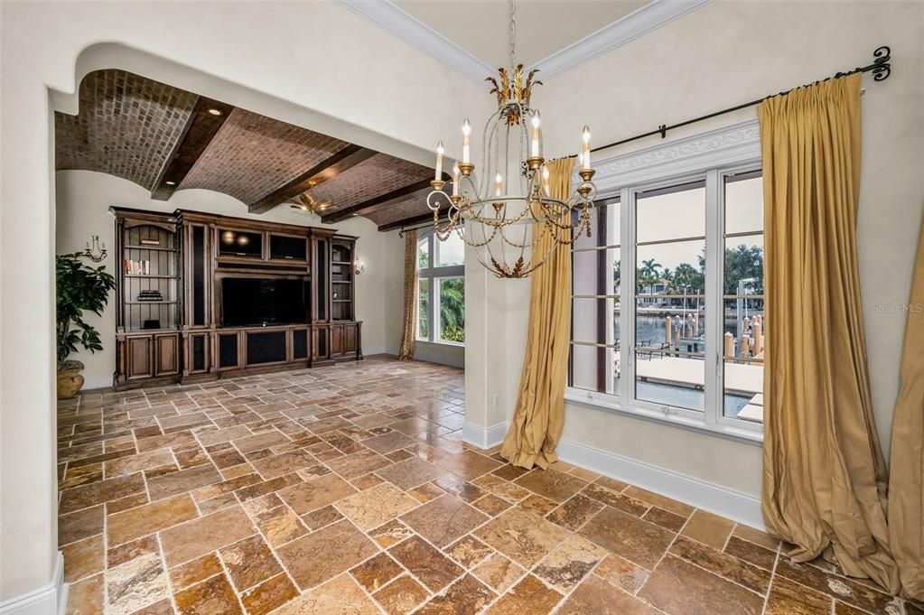 For Sale: $4,495,000 (4 beds, 5 baths, 5834 Square Feet)