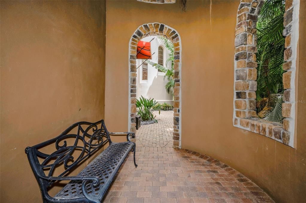 For Sale: $4,495,000 (4 beds, 5 baths, 5834 Square Feet)