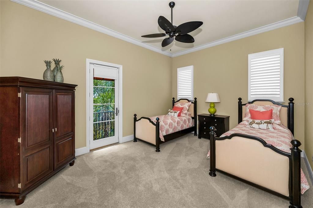 For Sale: $4,495,000 (4 beds, 5 baths, 5834 Square Feet)