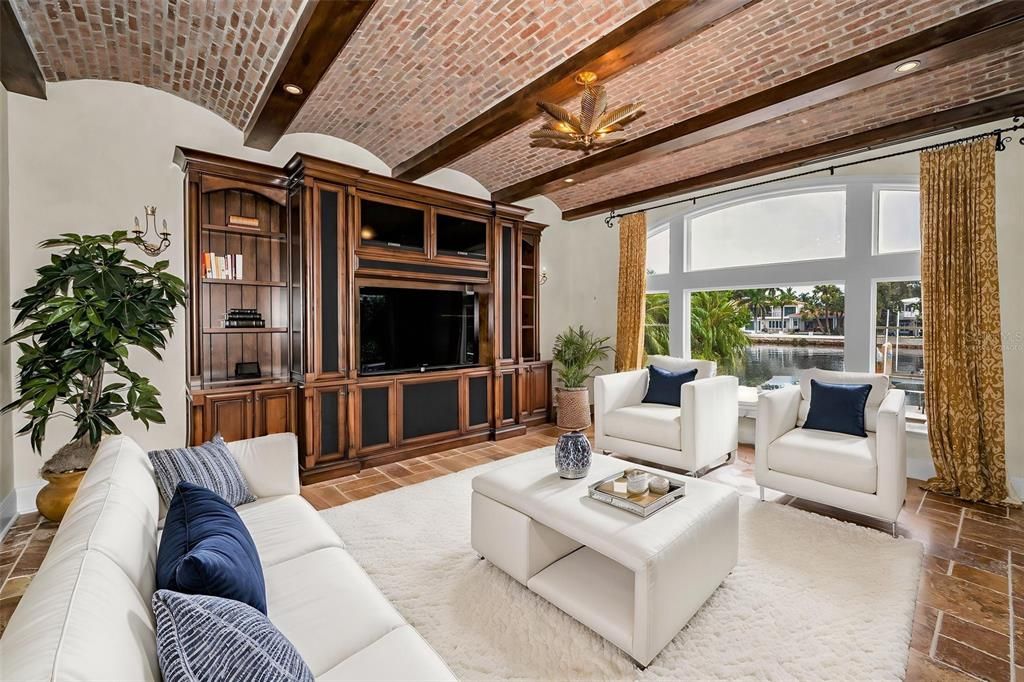 For Sale: $4,495,000 (4 beds, 5 baths, 5834 Square Feet)