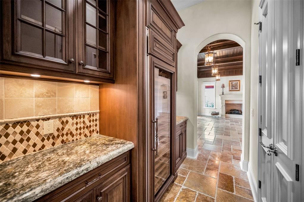 For Sale: $4,495,000 (4 beds, 5 baths, 5834 Square Feet)