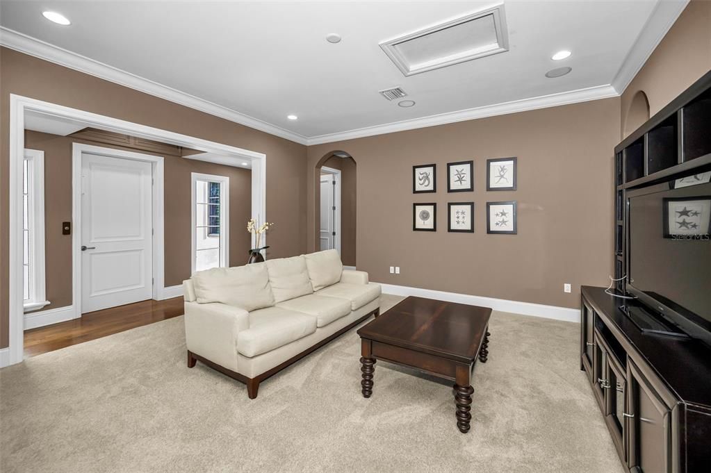 For Sale: $4,495,000 (4 beds, 5 baths, 5834 Square Feet)