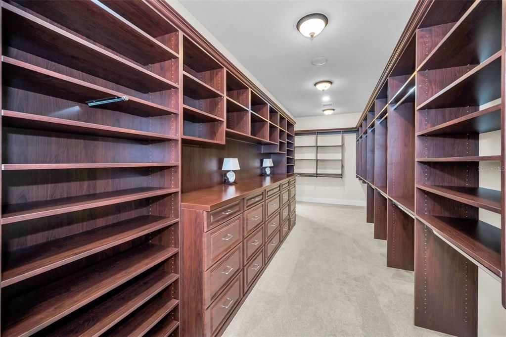 For Sale: $4,495,000 (4 beds, 5 baths, 5834 Square Feet)