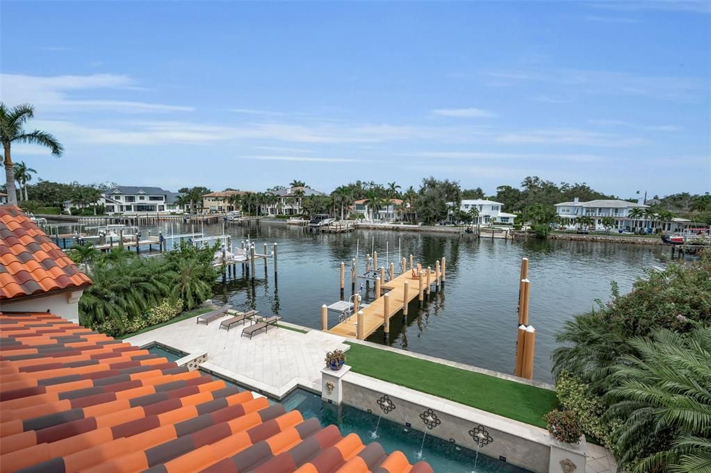 For Sale: $4,495,000 (4 beds, 5 baths, 5834 Square Feet)