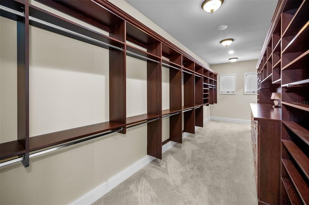 For Sale: $4,495,000 (4 beds, 5 baths, 5834 Square Feet)