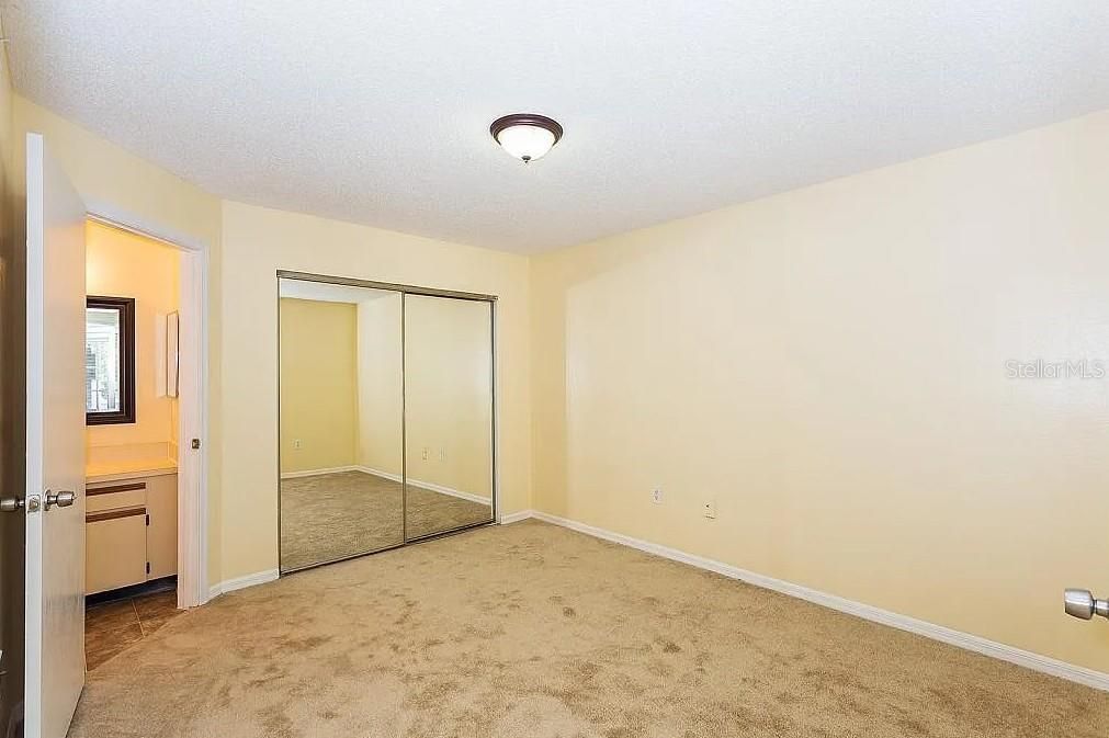 待售: $2,300,000 (20 贝兹, 0 浴室, 10652 平方英尺)