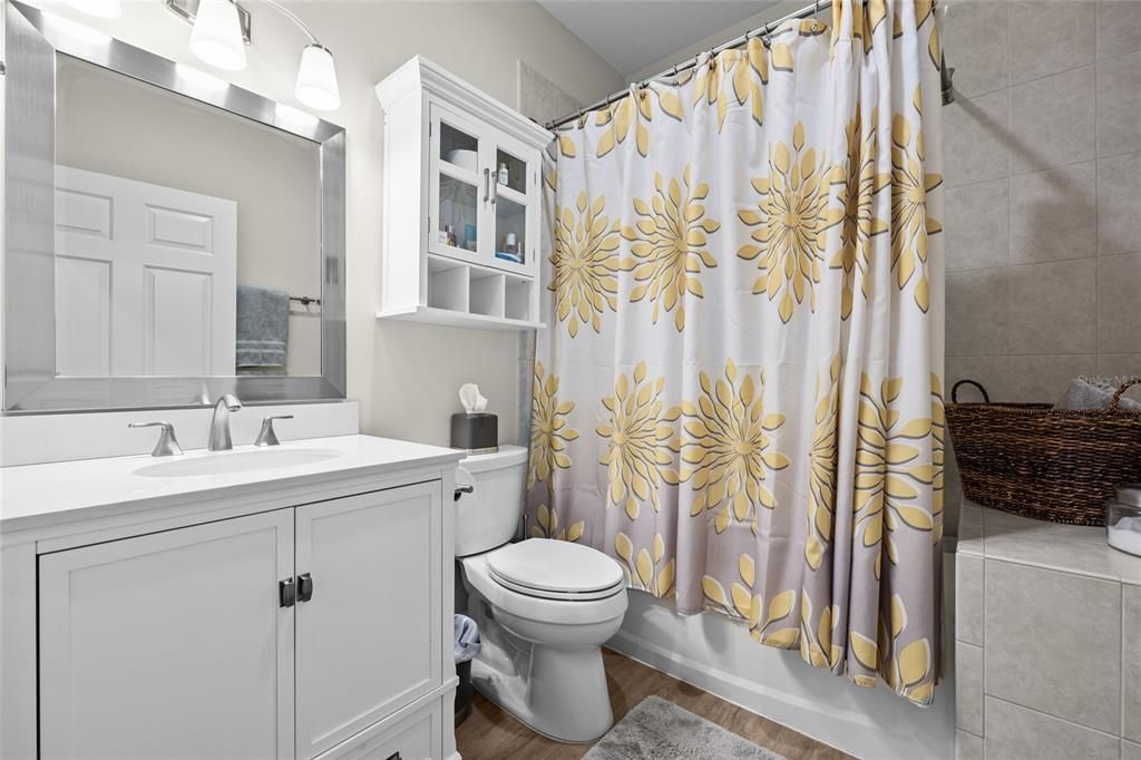 На продажу: $415,000 (2 спален, 2 ванн, 1614 Квадратных фут)