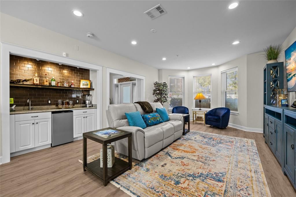 На продажу: $415,000 (2 спален, 2 ванн, 1614 Квадратных фут)