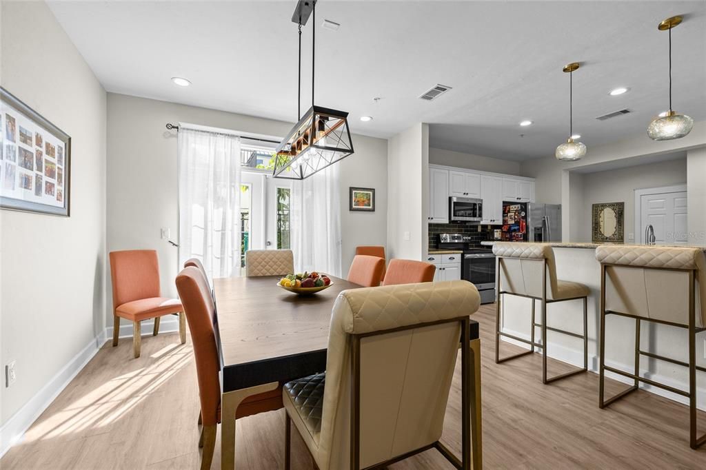 На продажу: $415,000 (2 спален, 2 ванн, 1614 Квадратных фут)