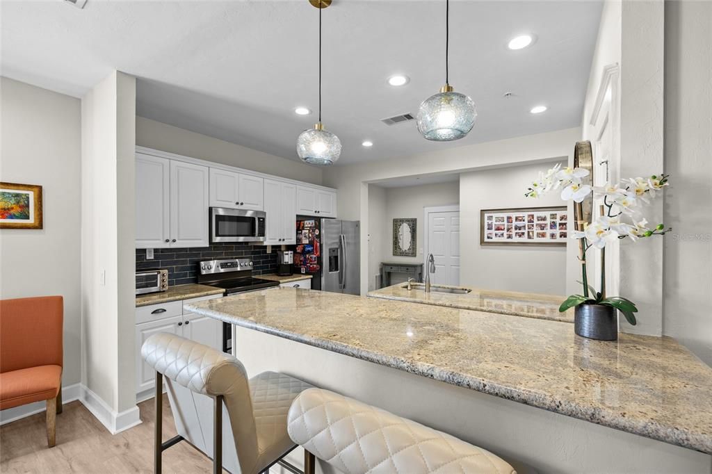 На продажу: $415,000 (2 спален, 2 ванн, 1614 Квадратных фут)