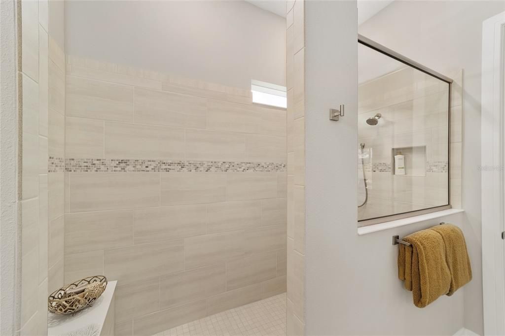 For Sale: $628,200 (3 beds, 3 baths, 2808 Square Feet)